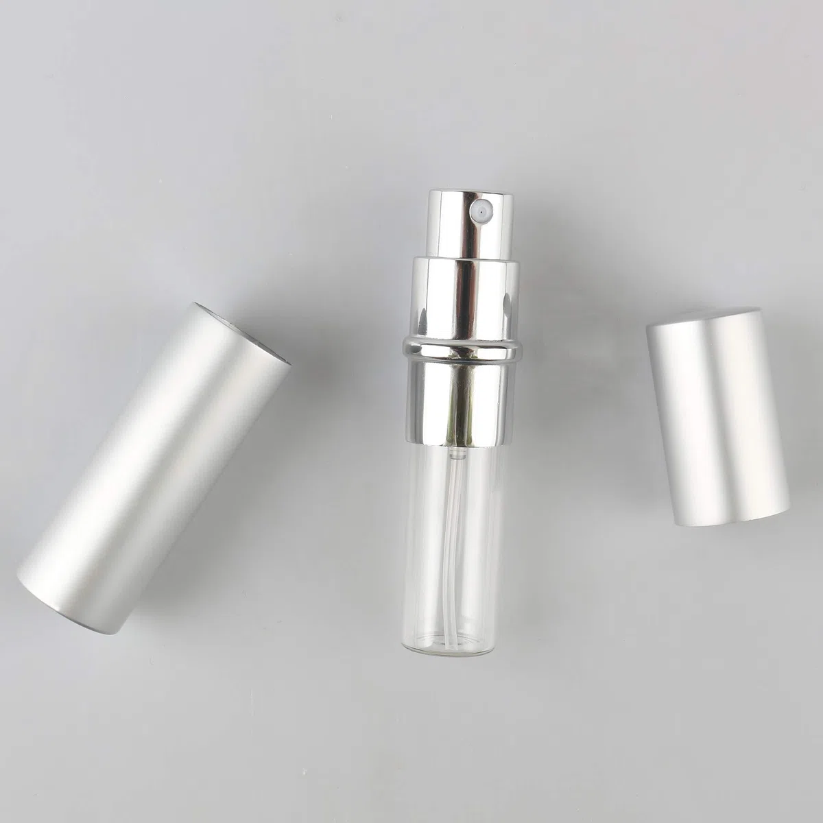 48 Piezas Mini 10 ml Aluminio Mezclado Botella de Spray Pequeño Vidrio Vacías con Bomba en Spray de Niebla Fina Atomizador Muestra para Perfume Artículos de Agua Líquidos Cosmético Viaje