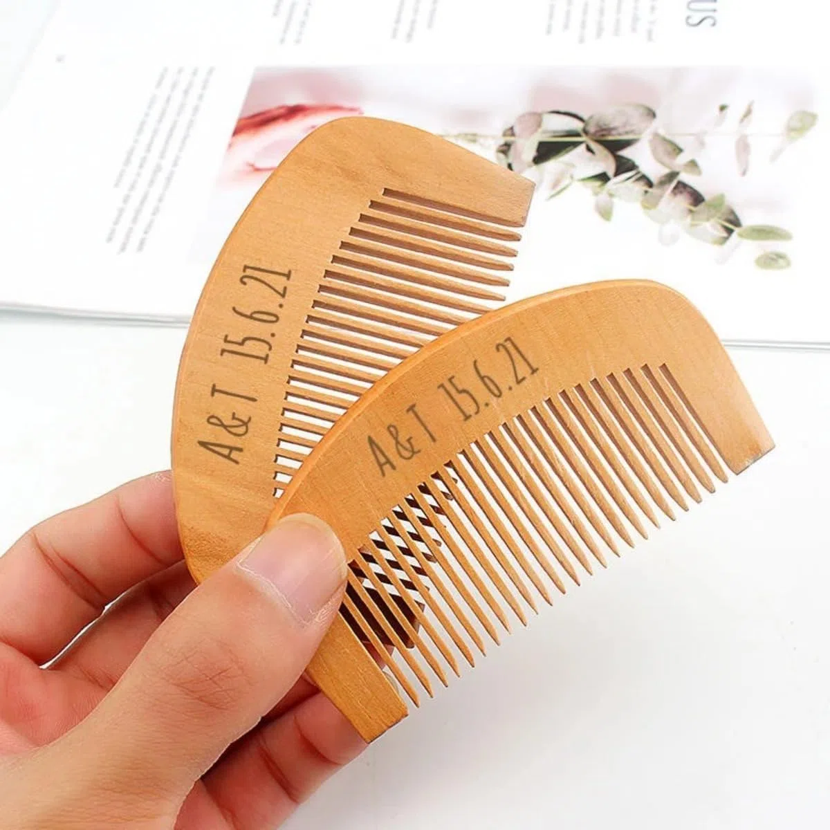 Peines personalizados para el pelo, recuerdos de boda y regalos personalizados, peine de madera grabado con nombre, peines de bolsillo de madera (70 unidades)