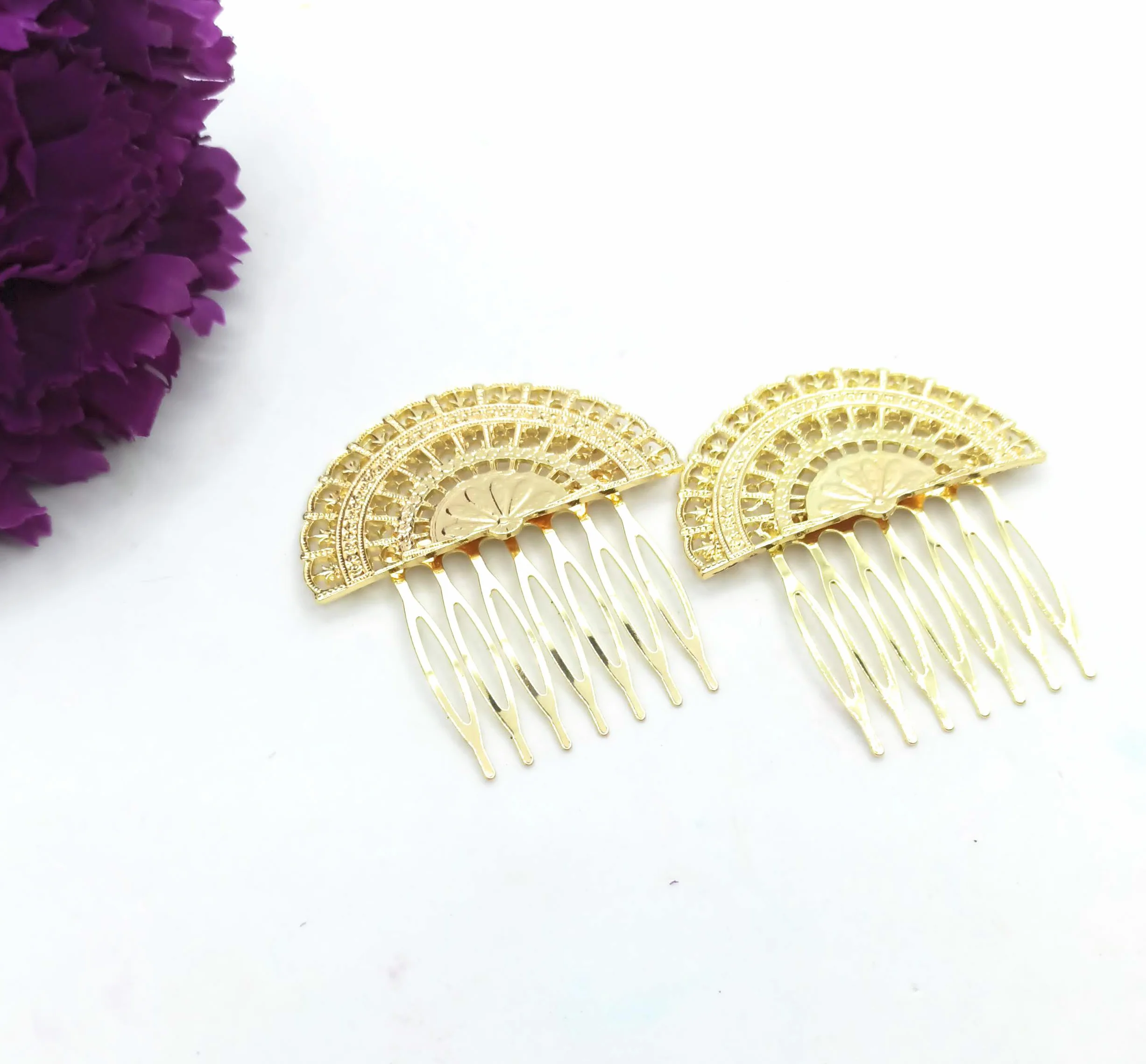 Peinetas Flamencas Doradas Mujer Adorno Peinados Peinecillos Flamencos Baile Flamenco, Accesorio Cabello Peinado Novias Bodas y Fiestas. Peine Abanico Oro Brillo Talla M (Pack 2 Uds)